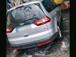 Silber Gebraucht 2007 Ford Galaxy Ghia Van / Kleinbus | 3.900 € (Fairer Preis)