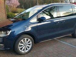 Blau Gebraucht 2015 VW Sharan Van / Kleinbus | 15.300 € (Guter Preis)