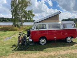 Rot Gebraucht 1973 VW T2 Van | 29.500 €