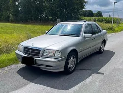 Silber Gebraucht 2000 Mercedes C200 Elegance Limousine | 3.500 €