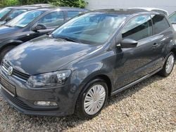 Grau Gebraucht 2016 VW Polo Limousine | 7.350 € (Fairer Preis)