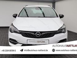 Weiß Gebraucht 2021 Opel Astra Edition Kombi | 10.950 € (Guter Preis)
