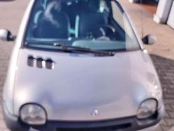 Grau Gebraucht 2004 Renault Twingo Kleinwagen | 1.299 €