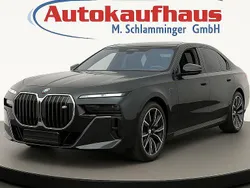 Grau Gebraucht 2024 BMW M760e Performance Limousine | 111.900 € (Superpreis)