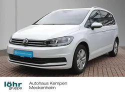 Pure white Gebraucht 2024 VW Touran Comfortline Van / Kleinbus | 31.670 € (Guter Preis)