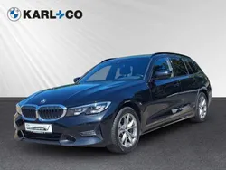 Schwarz Gebraucht 2021 BMW 330e Sport Line Kombi | 27.998 € (Fairer Preis)