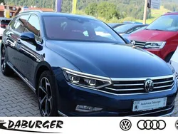 Blau Gebraucht 2023 VW Passat Elegance Kombi | 33.990 € (Teuer)