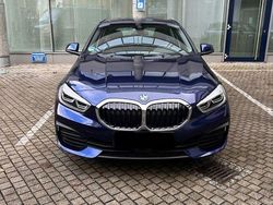 Blau Gebraucht 2020 BMW 118 Advantage Kleinwagen | 18.000 € (Fairer Preis)