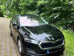 Schwarz Gebraucht 2024 Skoda Octavia Kombi | 29.500 € (Fairer Preis)