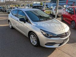 Argonsilber/sovereign/switchblad (metallic) Gebraucht 2022 Opel Astra Limousine | 15.880 € (Fairer Preis)