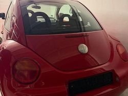 Rot Gebraucht 2000 VW Beetle Kleinwagen | 1.100 € (Guter Preis)