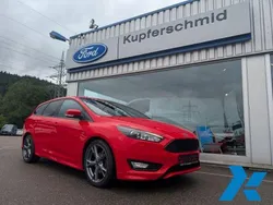 Rot Gebraucht 2018 Ford Focus ST-Line Limousine | 15.990 € (Teuer)