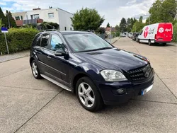 Blau Gebraucht 2007 Mercedes ML420 SUV | 8.200 €