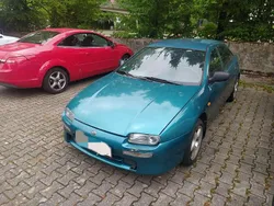 Grün Gebraucht 1996 Mazda 323F Limousine | 2.000 € (Teuer)