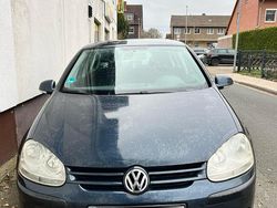 Blau Gebraucht 2005 VW Golf IV Kleinwagen | 3.500 € (Teuer)