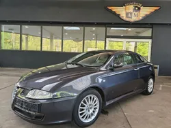 Grau Gebraucht 2006 Alfa Romeo GT Distinctive Coupé | 7.950 € (Teuer)