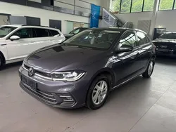 Grau Gebraucht 2022 VW Polo Style Limousine | 17.990 € (Guter Preis)