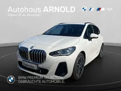 Weiß Gebraucht 2024 BMW 218 Active Tourer M Sport Van / Kleinbus | 31.410 € (Guter Preis)