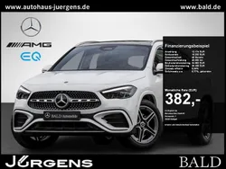 Weiss polarweiß Gebraucht 2024 Mercedes GLA200 AMG SUV | 40.330 € (Fairer Preis)
