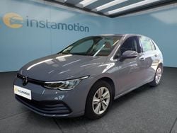 Grau Gebraucht 2022 VW Golf VIII Kleinwagen | 21.949 € (Guter Preis)