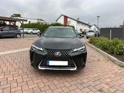 Schwarz Gebraucht 2022 Lexus UX 250h Executive Line SUV | 20.700 € (Superpreis)