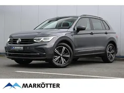 Grau Gebraucht 2021 VW Tiguan Life SUV | 22.760 € (Superpreis)