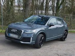 Grau Gebraucht 2020 Audi Q2 S-Line SUV | 19.500 €