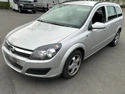 Silber Gebraucht 2006 Opel Astra Kombi | 1.690 € (Etwas zu teuer)