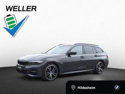 Dravitgrau (grau) Gebraucht 2022 BMW 330e Advantage Kombi | 34.450 € (Teuer)