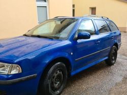 Blau Gebraucht 2010 Skoda Octavia Tour Kombi | 3.555 € (Superpreis)