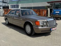 Braun Gebraucht 1986 Mercedes 560 Limousine | 19.990 €