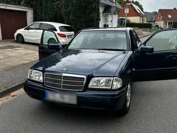 Blau Gebraucht 2000 Mercedes C180 Limousine | 2.000 € (Superpreis)