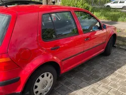 Rot Gebraucht 1999 VW Golf IV Kleinwagen | 1.000 € (Fairer Preis)