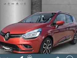 Rot Gebraucht 2019 Renault Clio GrandTour Intens Kombi | 11.890 € (Fairer Preis)