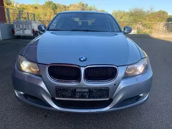 Blau Gebraucht 2009 BMW 320 Limousine | 4.900 € (Fairer Preis)