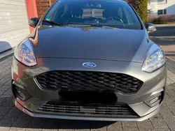 Grau Gebraucht 2019 Ford Fiesta ST-Line Kleinwagen | 9.999 € (Superpreis)