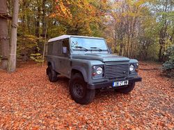 Grün Gebraucht 2014 Land Rover Defender SUV | 27.999 €