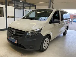 Weiß metallic Gebraucht 2020 Mercedes Vito Edition Van / Kleinbus | 29.900 € (Teuer)