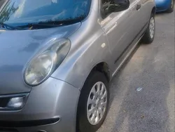 Silber Gebraucht 2010 Nissan Micra Basis Kleinwagen | 700 €