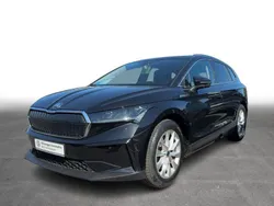 Schwarzmagic perleffekt Gebraucht 2022 Skoda Enyaq iV SUV | 35.770 € (Superpreis)