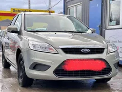 Grau Gebraucht 2009 Ford Focus Kleinwagen | 2.500 € (Superpreis)