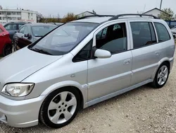 Silber Gebraucht 2005 Opel Zafira Edition Van / Kleinbus | 2.800 € (Fairer Preis)