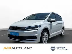 Oryxweiß perlmutteffekt Gebraucht 2024 VW Touran Move Van / Kleinbus | 34.240 € (Guter Preis)