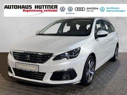 Weiß Gebraucht 2018 Peugeot 308 Allure Kombi | 11.980 € (Fairer Preis)