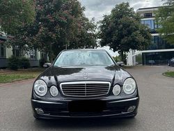 Schwarz Gebraucht 2004 Mercedes E500 Avantgarde Limousine | 6.250 € (Guter Preis)