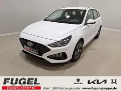 Polar white / sol Gebraucht 2022 Hyundai i30 Kombi | 15.499 € (Fairer Preis)