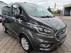 Magneticgrau (metallic) Gebraucht 2018 Ford Tourneo Custom Titanium Van / Kleinbus | 37.450 € (Etwas zu teuer)