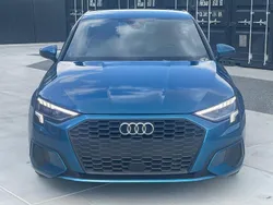 Blau Gebraucht 2021 Audi A3 e-tron Sport Kleinwagen | 19.500 € (Guter Preis)
