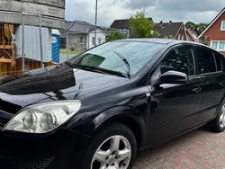 Schwarz Gebraucht 2007 Opel Astra Limousine | 3.200 € (Fairer Preis)
