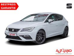 Weiß Gebraucht 2020 Seat Leon FR Limousine | 17.490 € (Fairer Preis)